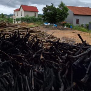 CASUARINA CHARCOAL 3 Once specifications are locked in, we review production capabilities across our 600+ factory network