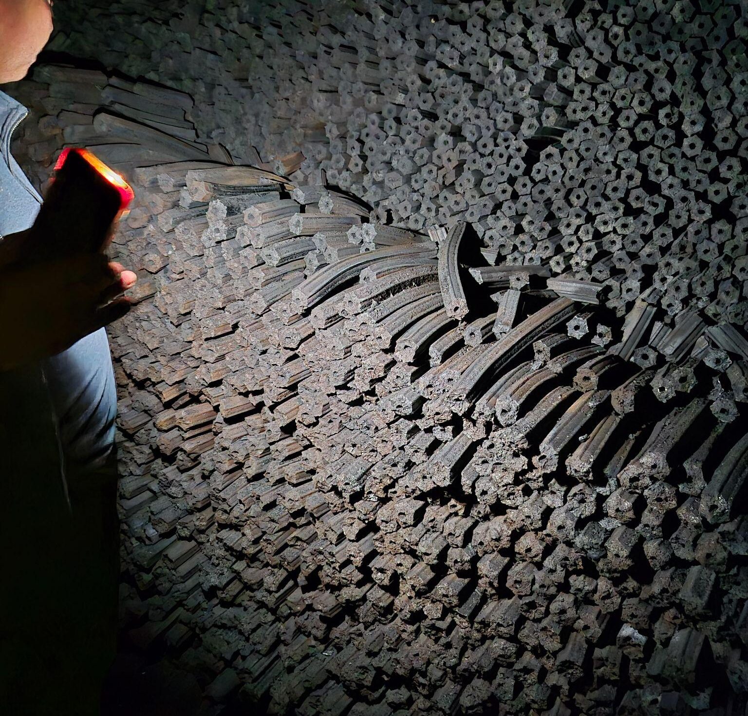 Quality assurance and inspection of hexagonal sawdust charcoal briquettes in industrial carbonization kiln