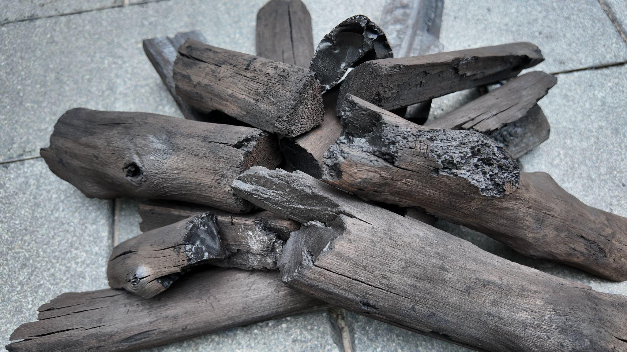 Safe Packaging & Shipping Guide For Mangrove Charcoal 1 Premium mangrove charcoal from Southern Vietnam with high fixed carbon and dense structure