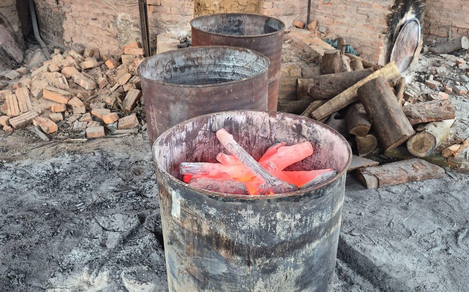 Binchotan Far-Infrared (FIR) Heat - Seals Meat Juices & Flavor 3 Dense hardwood high fixed carbon Binchotan for superior far infrared heat